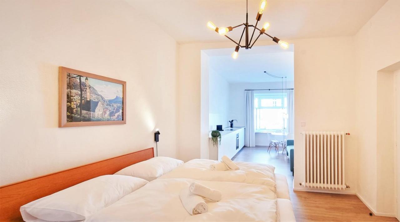 Rosa Apartment With Parking Historic City Center Мерано Экстерьер фото