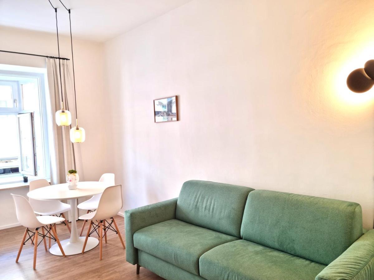 Rosa Apartment With Parking Historic City Center Мерано Экстерьер фото